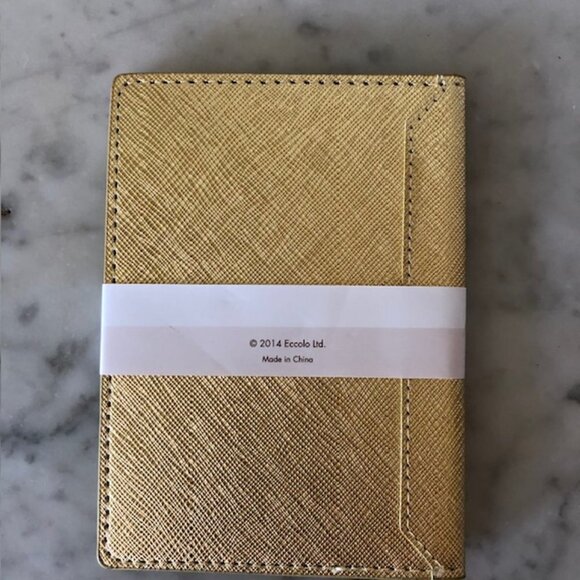 VIA LORENZO n.26 COLLECTION  Passport Case Gold Metallic - Picture 8 of 11